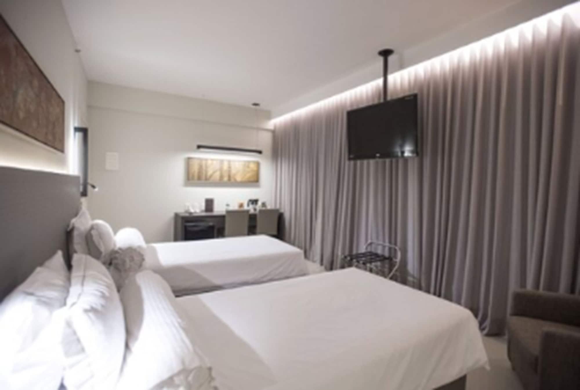 Royal Boutique Savassi Hotel Belo Horizonte Eksteriør bilde A room at the hotel