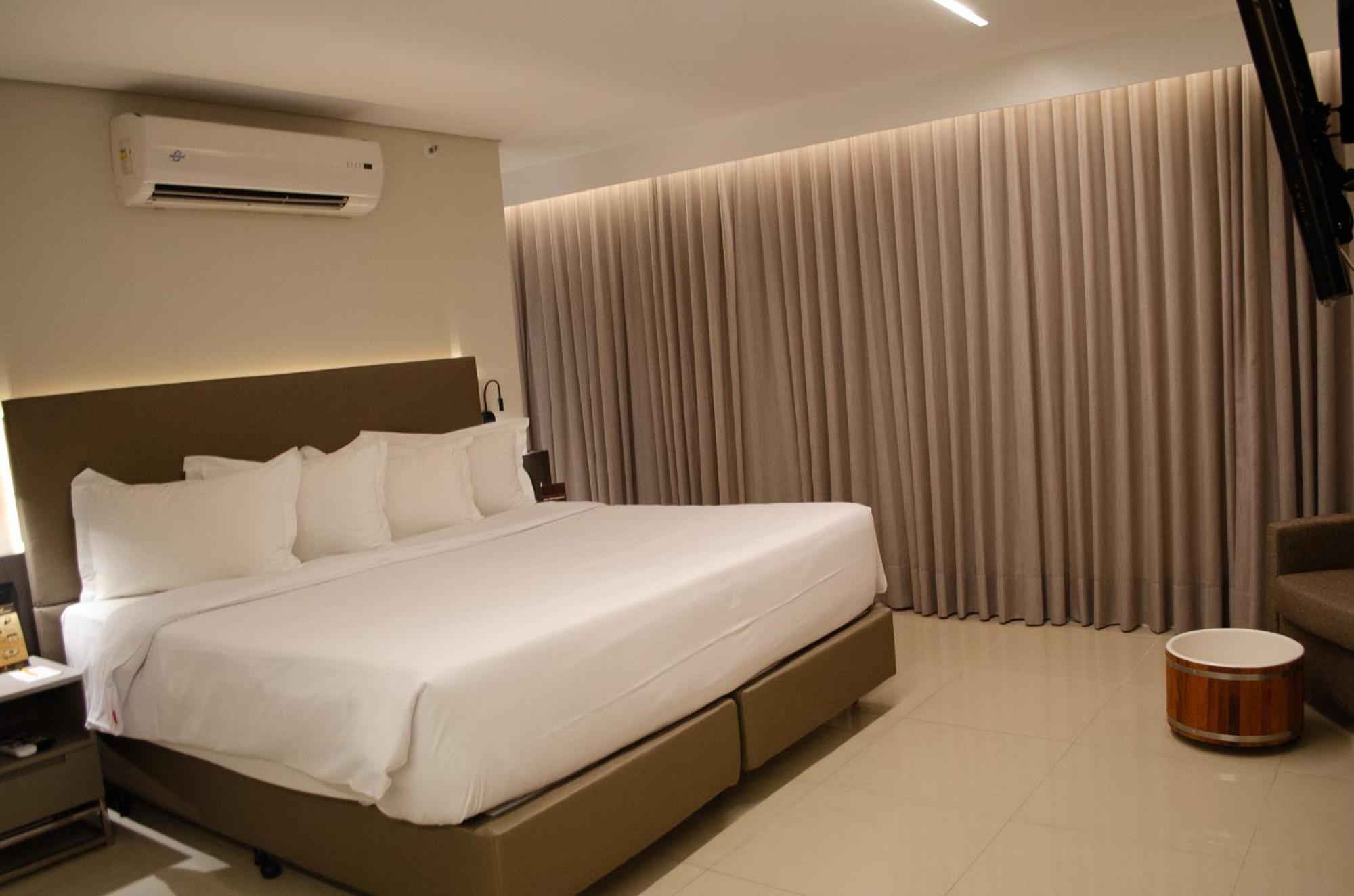 Royal Boutique Savassi Hotel Belo Horizonte Eksteriør bilde A bedroom at the hotel