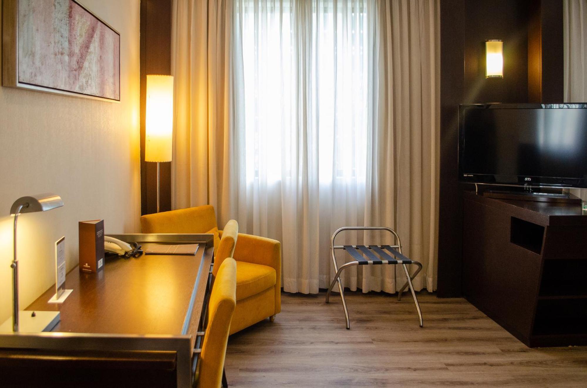 Royal Boutique Savassi Hotel Belo Horizonte Eksteriør bilde A room at the hotel