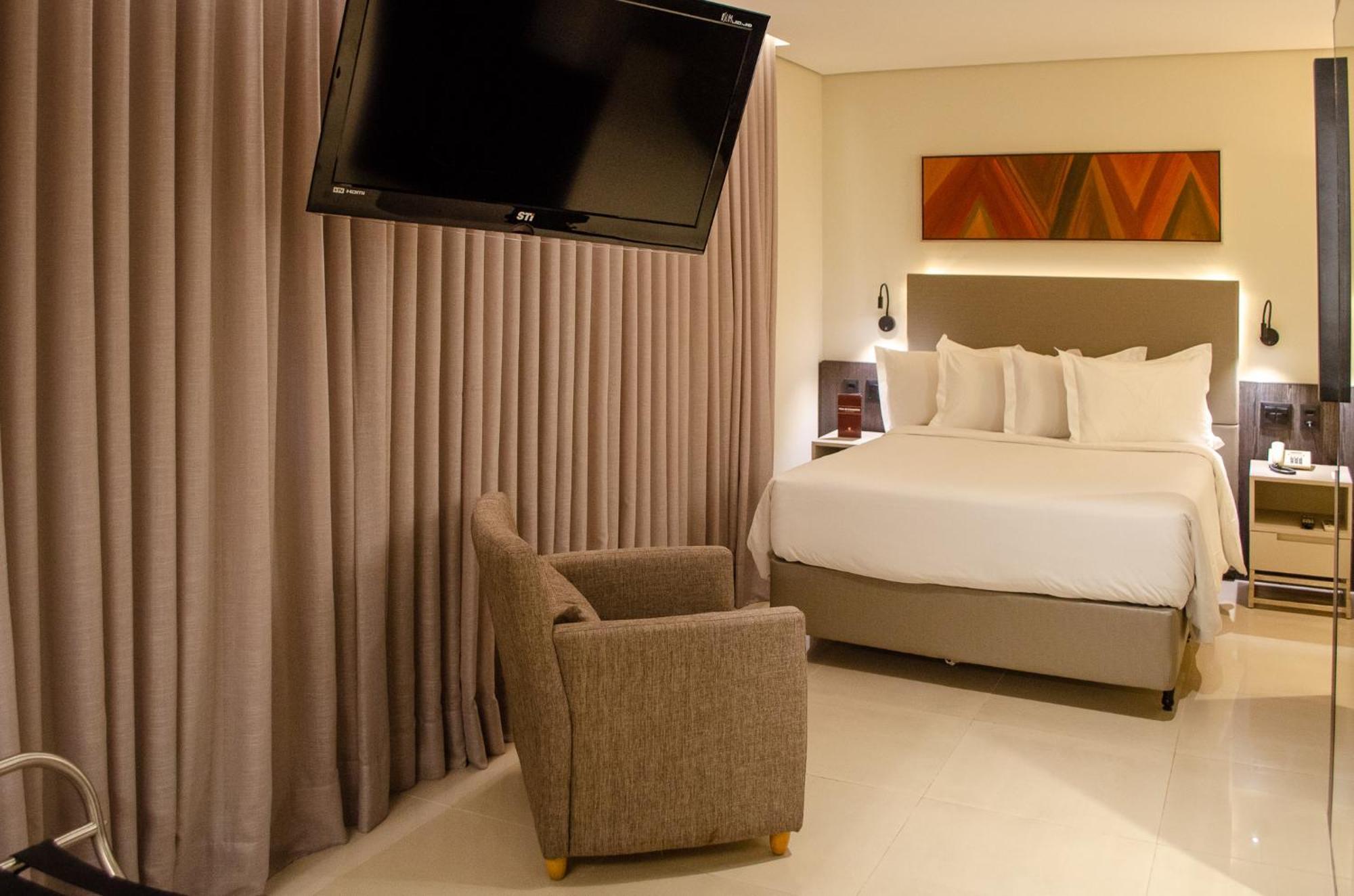 Royal Boutique Savassi Hotel Belo Horizonte Eksteriør bilde A room at the hotel