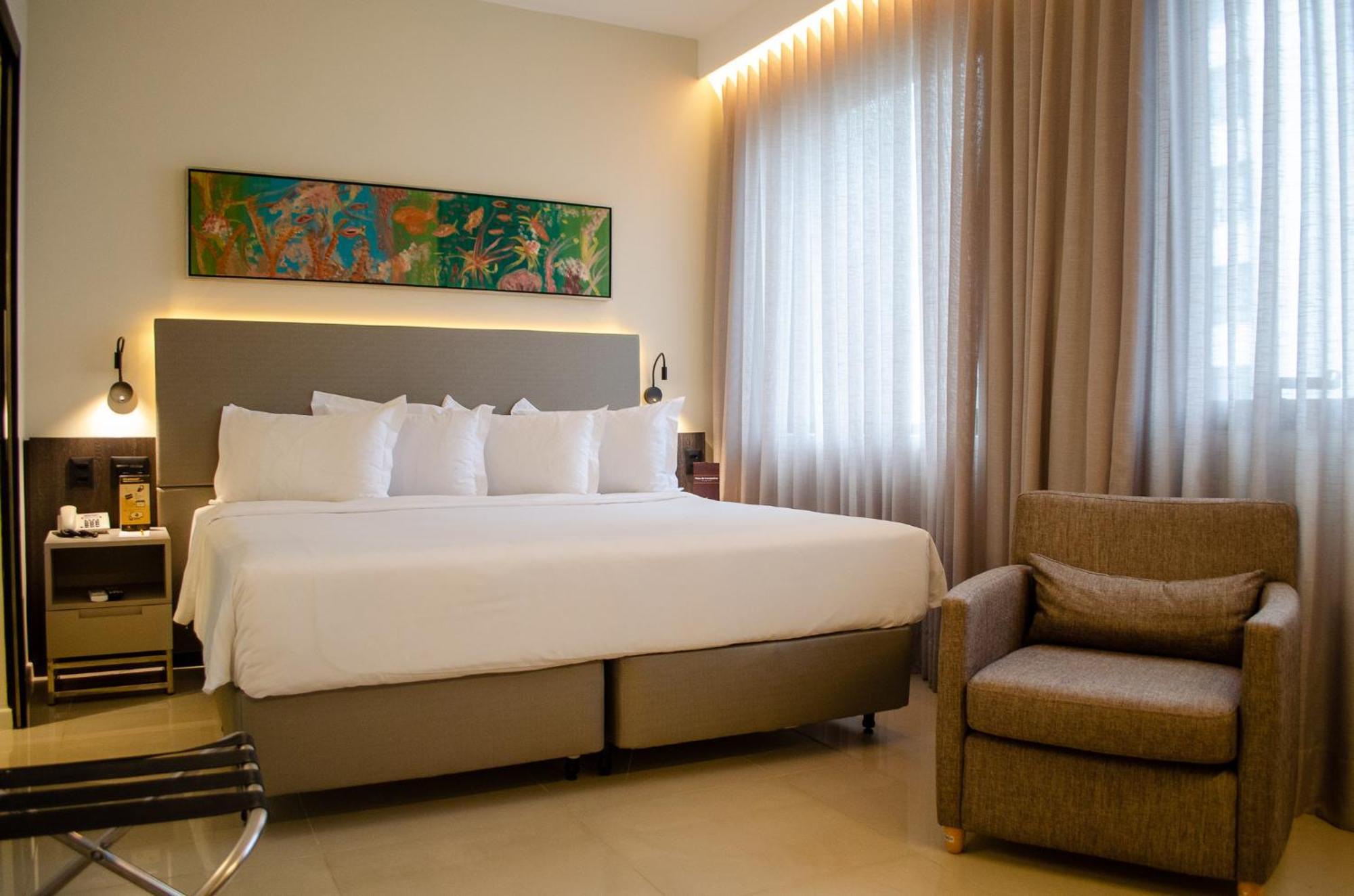 Royal Boutique Savassi Hotel Belo Horizonte Eksteriør bilde A room at the hotel