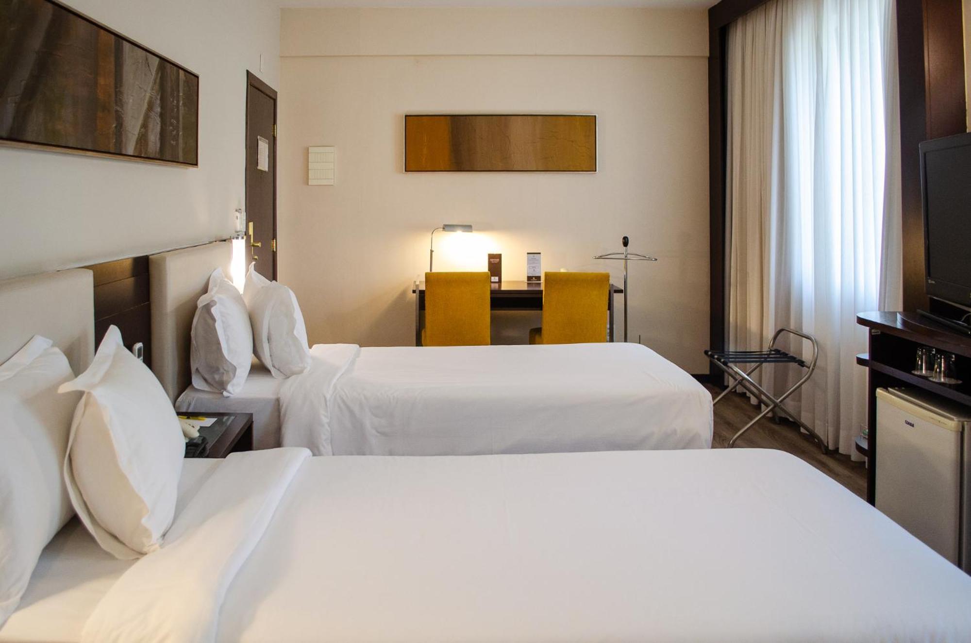 Royal Boutique Savassi Hotel Belo Horizonte Eksteriør bilde A room at the hotel